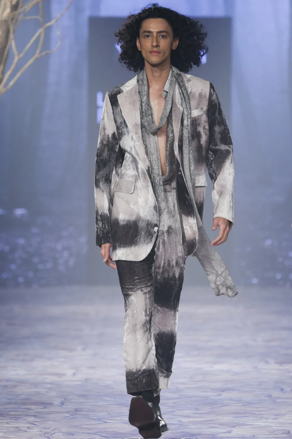 Landscape Print Velvet Blazer