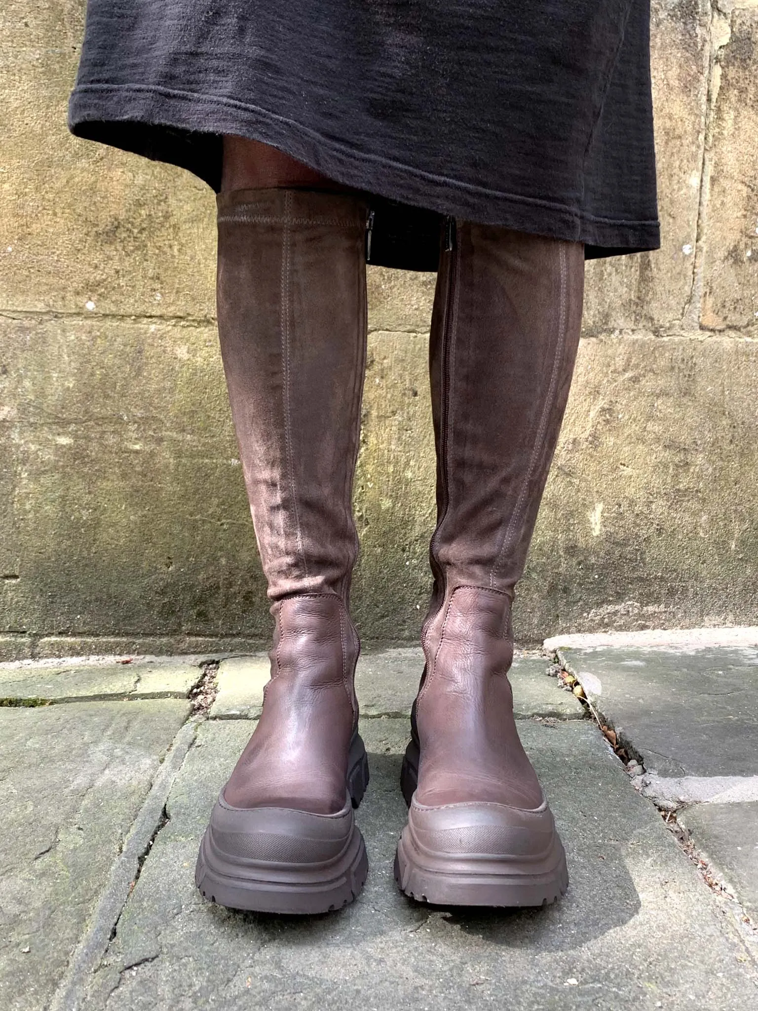 Lofina Knee High Chocolate Long Stretch Boots